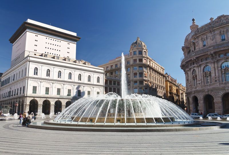 Fontana di piazza De Ferrari a Genova