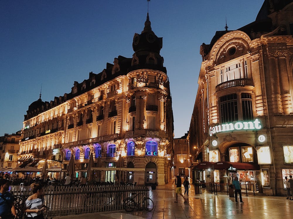 Cosa vedere a Montpellier Francia: Place de la Com&eacute;die 